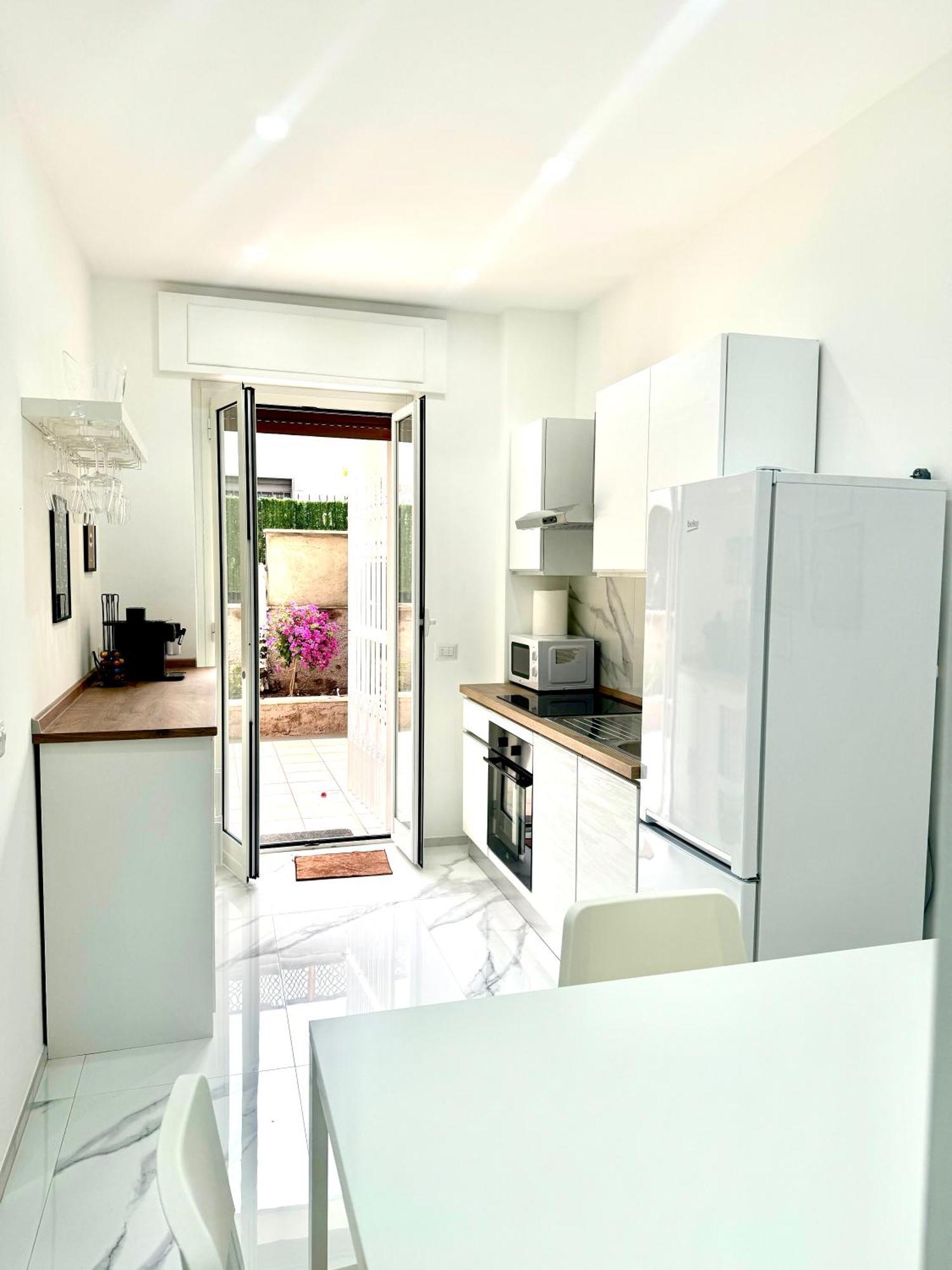 Licheni R-Home Rome Luaran gambar